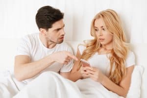 I Can’t See Any Texts – Is He Still Cheating?